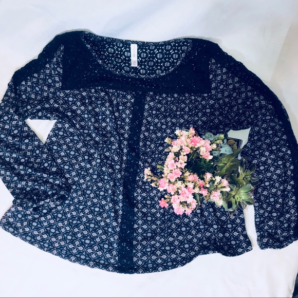 🌺floral spring top - Picture 2 of 8